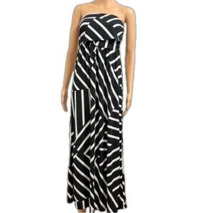 Strapless Sexy Yet Comfortable Maxi Dress Black and White Optical Illusi…